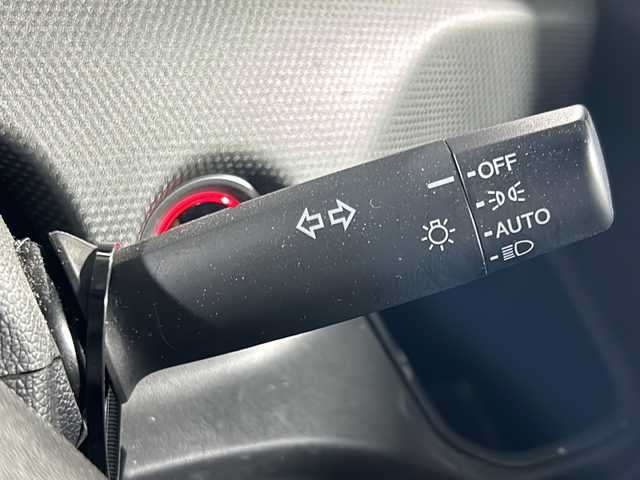 ホンダ フリード＋ G ホンダセンシング 沖縄県 2018(平30)年 4.4万km ホワイトオーキッドパール 県外仕入　/禁煙車　/純正７インチナビ（ＢＴ，ワンセグ，ＣＤ／ＤＶＤ）　/バックカメラ　/両側パワースライドドア　/ホンダセンシング/純正ドライブレコーダー/ビルドインＥＴＣ　/アダプティブクルーズコントロール　/センターテーブル/プッシュスタート