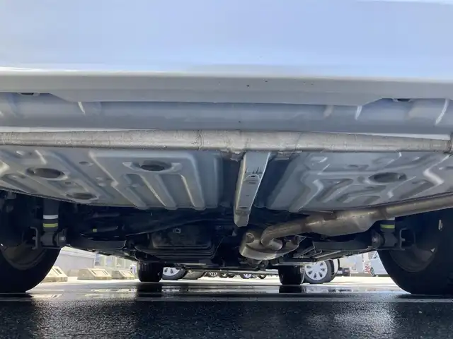 トヨタ ノア S－Z 静岡県 2022(令4)年 5.9万km ホワイトパールクリスタルシャイン Toyota Safety Sense/純正10.5型ディスプレイオーディオ/　（コネクティッドナビ対応）/　AM FM Bluetooth フルセグTV/ETC2.0/レーダークルーズコントロール/ドライブレコーダー/両側パワースライドドア/前席シートヒーター/パークングアシスト/電動パーキングブレーキ/オートブレーキホールド/リアサンシェード/LEDヘッドライト/スマートキー×2本/ワンオーナー/パノラミックビューモニター
