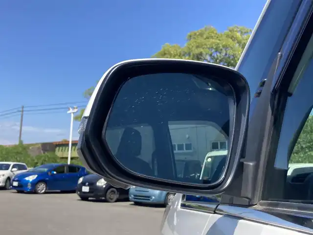 トヨタ ノア S－Z 静岡県 2022(令4)年 5.9万km ホワイトパールクリスタルシャイン Toyota Safety Sense/純正10.5型ディスプレイオーディオ/　（コネクティッドナビ対応）/　AM FM Bluetooth フルセグTV/ETC2.0/レーダークルーズコントロール/ドライブレコーダー/両側パワースライドドア/前席シートヒーター/パークングアシスト/電動パーキングブレーキ/オートブレーキホールド/リアサンシェード/LEDヘッドライト/スマートキー×2本/ワンオーナー/パノラミックビューモニター