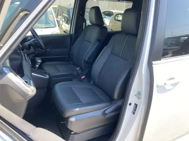 トヨタ ノア S－Z 静岡県 2022(令4)年 5.9万km ホワイトパールクリスタルシャイン Toyota Safety Sense/純正10.5型ディスプレイオーディオ/　（コネクティッドナビ対応）/　AM FM Bluetooth フルセグTV/ETC2.0/レーダークルーズコントロール/ドライブレコーダー/両側パワースライドドア/前席シートヒーター/パークングアシスト/電動パーキングブレーキ/オートブレーキホールド/リアサンシェード/LEDヘッドライト/スマートキー×2本/ワンオーナー/パノラミックビューモニター