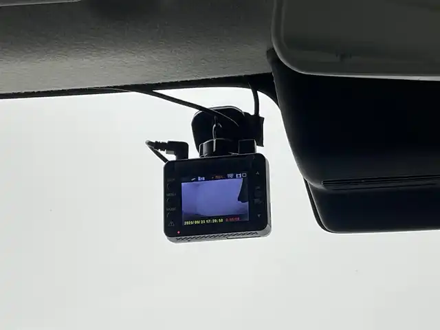 スズキ ソリオ HV MZ 埼玉県 2021(令3)年 4.3万km ピュアホワイトP 社外９インチナビ　バックカメラ　ＥＴＣ　前後ドライブレコーダー　セーフティサポート　レーダークルーズコントロール　シートヒーター　ＨＤＭＩ　純正アルミホイール　オートライト　ＬＥＤヘッドライト　地デジ
