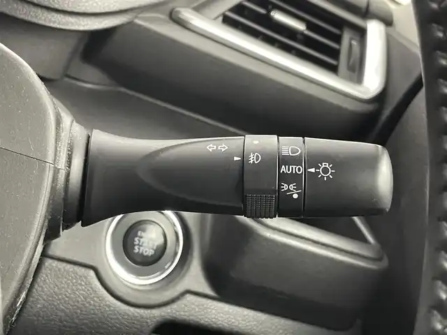 スズキ ソリオ HV MZ 埼玉県 2021(令3)年 4.3万km ピュアホワイトP 社外９インチナビ　バックカメラ　ＥＴＣ　前後ドライブレコーダー　セーフティサポート　レーダークルーズコントロール　シートヒーター　ＨＤＭＩ　純正アルミホイール　オートライト　ＬＥＤヘッドライト　地デジ
