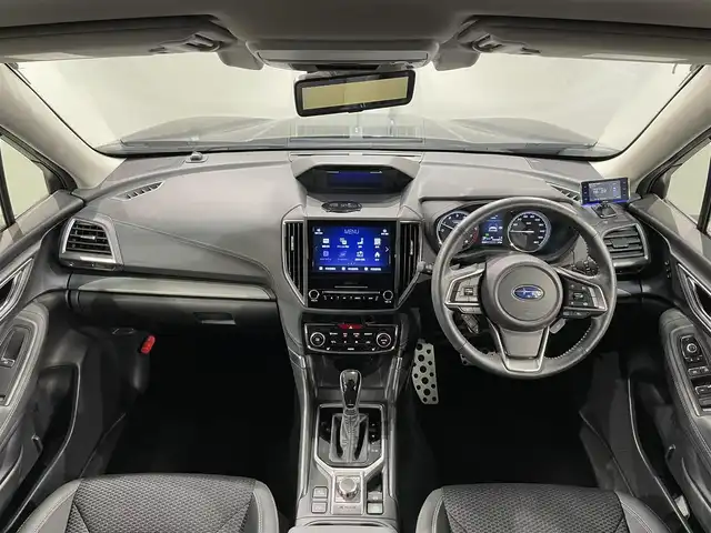 スバル フォレスター ハイブリッド アドバンス 愛知県 2019(平31)年 5.6万km ダークブルーパール 純正８インチナビ　/(Bluetooth/FM/AM/フルセグTV/CarPlay/SD/CD・DVD再生）/アイサイト　/　　-衝突軽減ブレーキ/　　-レーダークルーズコントロール/　　-レーンキープアシスト/視界拡張/DIATONEサウンド/ドライバーモニタリング/電動バックドア　/ビルトインＥＴＣ　/ＬＥＤヘッドライト　/LEDフォグランプ/シートヒーター　/デジタルインナーミラー　/バックカメラ/サイドカメラ　/ステアリングヒーター　/ブラインドスポットモニター/ドライブレコーダー/メモリ機能付パワーシート/パドルシフト/電動パーキングブレーキ