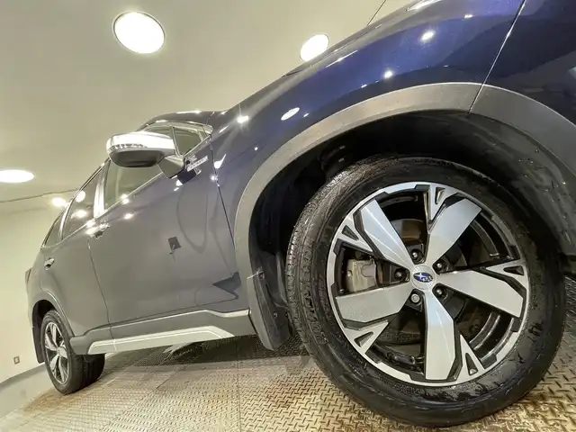 スバル フォレスター ハイブリッド アドバンス 愛知県 2019(平31)年 5.6万km ダークブルーパール 純正８インチナビ　/(Bluetooth/FM/AM/フルセグTV/CarPlay/SD/CD・DVD再生）/アイサイト　/　　-衝突軽減ブレーキ/　　-レーダークルーズコントロール/　　-レーンキープアシスト/視界拡張/DIATONEサウンド/ドライバーモニタリング/電動バックドア　/ビルトインＥＴＣ　/ＬＥＤヘッドライト　/LEDフォグランプ/シートヒーター　/デジタルインナーミラー　/バックカメラ/サイドカメラ　/ステアリングヒーター　/ブラインドスポットモニター/ドライブレコーダー/メモリ機能付パワーシート/パドルシフト/電動パーキングブレーキ