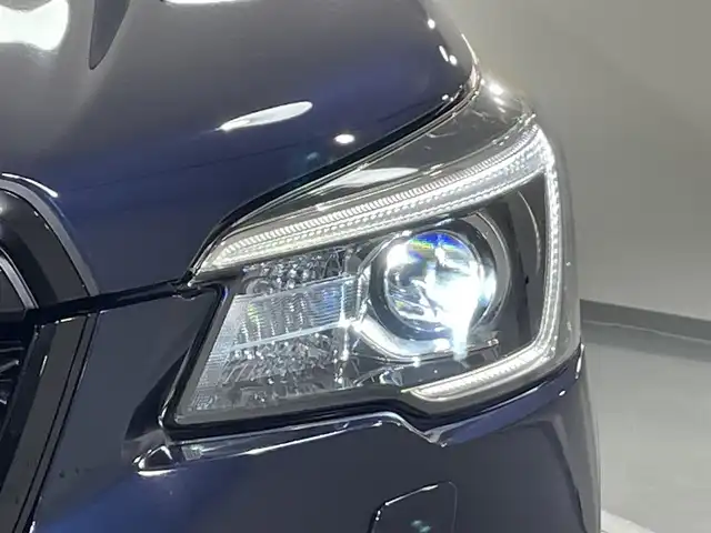 スバル フォレスター ハイブリッド アドバンス 愛知県 2019(平31)年 5.6万km ダークブルーパール 純正８インチナビ　/(Bluetooth/FM/AM/フルセグTV/CarPlay/SD/CD・DVD再生）/アイサイト　/　　-衝突軽減ブレーキ/　　-レーダークルーズコントロール/　　-レーンキープアシスト/視界拡張/DIATONEサウンド/ドライバーモニタリング/電動バックドア　/ビルトインＥＴＣ　/ＬＥＤヘッドライト　/LEDフォグランプ/シートヒーター　/デジタルインナーミラー　/バックカメラ/サイドカメラ　/ステアリングヒーター　/ブラインドスポットモニター/ドライブレコーダー/メモリ機能付パワーシート/パドルシフト/電動パーキングブレーキ