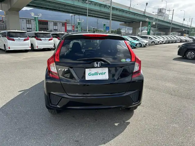 ホンダ フィット 13G Fパッケージ 福岡県 2016(平28)年 4.4万km クリスタルブラックパール 純正7型ナビ（フルセグTV・CD・DVD・BT） 純正マット バックモニター プッシュスタート ETC