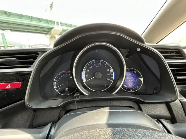 ホンダ フィット 13G Fパッケージ 福岡県 2016(平28)年 4.4万km クリスタルブラックパール 純正7型ナビ（フルセグTV・CD・DVD・BT） 純正マット バックモニター プッシュスタート ETC