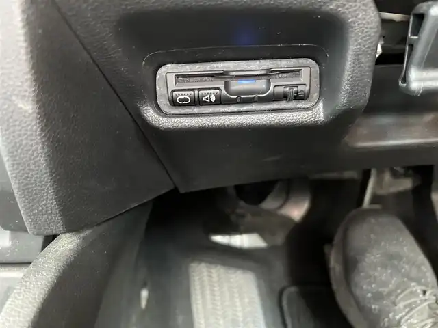 ホンダ フィット 13G Fパッケージ 福岡県 2016(平28)年 4.4万km クリスタルブラックパール 純正7型ナビ（フルセグTV・CD・DVD・BT） 純正マット バックモニター プッシュスタート ETC