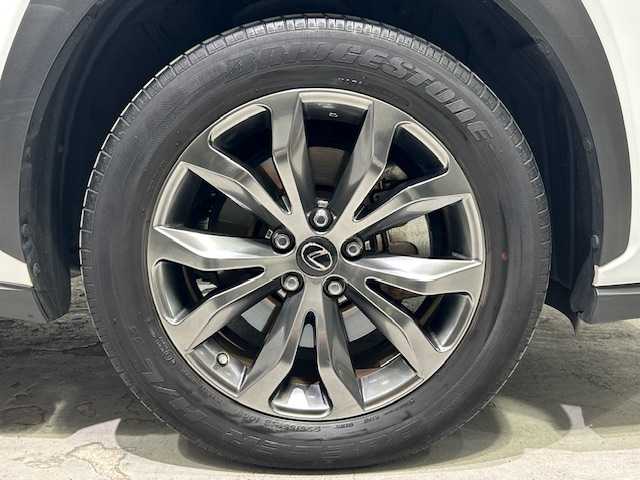 レクサス ＮＸ 300h Fスポーツ 宮城県 2020(令2)年 8万km ホワイトノーヴァガラスフレーク 4WD/サンルーフ/純正ナビ/アラウンドビューモニター/フルセグTV/Bluetooth/CD/レクサスセーフティシステム＋/・プリクラッシュセーフティ/・レーントレーシングアシスト/・オートマチックハイビーム/・アダプティブハイビームシステム/・レーダークルーズコントロール/・ロードサインアシスト/・先行者発進告知機能/ブラインドスポットモニター/ブレーキホールド/クリアランスソナー/パドルシフト/MTモード付きAT/ステアリングヒーター/本革レザーシート/シートメモリー/エアーシート/シートヒーター/全席パワーシート/全方位ドライブレコーダー/純正ビルトインETC2.0/アルミホイール/純正フロアマット/LEDヘッドライト