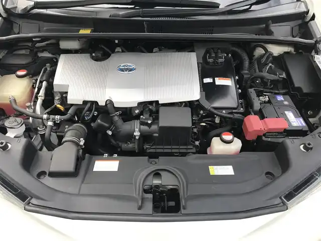 トヨタ プリウス S ツーリングセレクション 栃木県 2015(平27)年 14.1万km ホワイトパールクリスタルシャイン 株)IDOMが運営する【じしゃロン小山店】の自社ローン専用車両になります。こちらは現金またはオートローンご利用時の価格です。自社ローンご希望の方は別途その旨お申付け下さい//禁煙車/純正フルセグナビ/（CD/DVD/AM/FMラジオ）/(Bluetooth)/スマートキー/プッシュスタート/バックカメラ/ＥＴＣ/ドライブレコーダー/デジタルインナーミラー/シートヒーター/ステアリングリモコン/電動格納ドアミラー/パワーウインドウ/防眩ミラー/オートライト/ＴＯＭ’Ｓエアロ