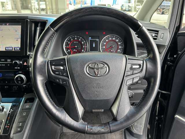 トヨタ アルファード S Cパッケージ 大阪府 2018(平30)年 10.5万km ブラック ワンオーナー/JBLメーカーオプションナビ/フルセグTV CD DVD BT BD HDMI/純正フリップダウンモニター/パノラミックビューモニター/Wサンルーフ/黒革シート/冷暖エアシート/パワーシート/ブラインドスポットモニタ/両側パワースライドドア/パワーバックドア/衝突被害軽減ブレーキ/レーダークルーズコントロール/レーンアシスト/オートマチックハイビーム/三眼LEDオートヘッドライト/フォグライト/コーナーセンサー/前後ドラレコ/2.0ETC/スマートキー 2個/AC100V電源/W サイド カーテン ニー エアバッグ/保証書 取説 ナビ取説/禁煙車