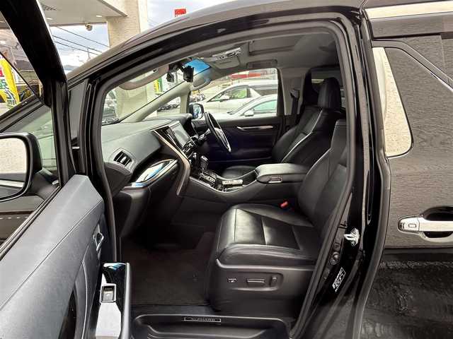 トヨタ アルファード S Cパッケージ 大阪府 2018(平30)年 10.5万km ブラック ワンオーナー/JBLメーカーオプションナビ/フルセグTV CD DVD BT BD HDMI/純正フリップダウンモニター/パノラミックビューモニター/Wサンルーフ/黒革シート/冷暖エアシート/パワーシート/ブラインドスポットモニタ/両側パワースライドドア/パワーバックドア/衝突被害軽減ブレーキ/レーダークルーズコントロール/レーンアシスト/オートマチックハイビーム/三眼LEDオートヘッドライト/フォグライト/コーナーセンサー/前後ドラレコ/2.0ETC/スマートキー 2個/AC100V電源/W サイド カーテン ニー エアバッグ/保証書 取説 ナビ取説/禁煙車