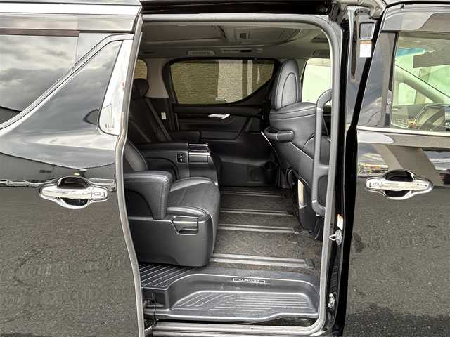 トヨタ アルファード S Cパッケージ 大阪府 2018(平30)年 10.5万km ブラック ワンオーナー/JBLメーカーオプションナビ/フルセグTV CD DVD BT BD HDMI/純正フリップダウンモニター/パノラミックビューモニター/Wサンルーフ/黒革シート/冷暖エアシート/パワーシート/ブラインドスポットモニタ/両側パワースライドドア/パワーバックドア/衝突被害軽減ブレーキ/レーダークルーズコントロール/レーンアシスト/オートマチックハイビーム/三眼LEDオートヘッドライト/フォグライト/コーナーセンサー/前後ドラレコ/2.0ETC/スマートキー 2個/AC100V電源/W サイド カーテン ニー エアバッグ/保証書 取説 ナビ取説/禁煙車