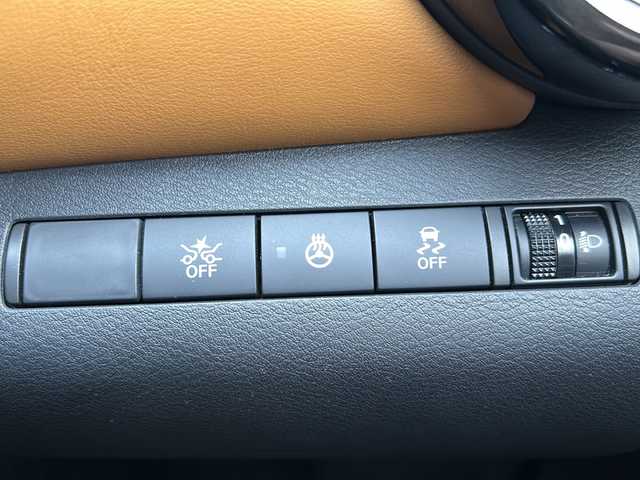 日産 キックス X ツートーンインテリアED 佐賀県 2021(令3)年 3.2万km ピュアブラック 純正9インチナビ/（フルセグ/Bluetooth/CD/DVD/AM/FM//USB/SD/iPod/MUSICSTOCKER）/全周囲カメラ/プロパイロット/衝突被害軽減システム/横滑り防止装置/フォグランプ/デジタルインナーミラー/ETC/D/N席シートヒーター/ヒートステアリング/電動パーキングブレーキ/電動格納ミラー/ドアバイザー/スマートキー/スペアキー