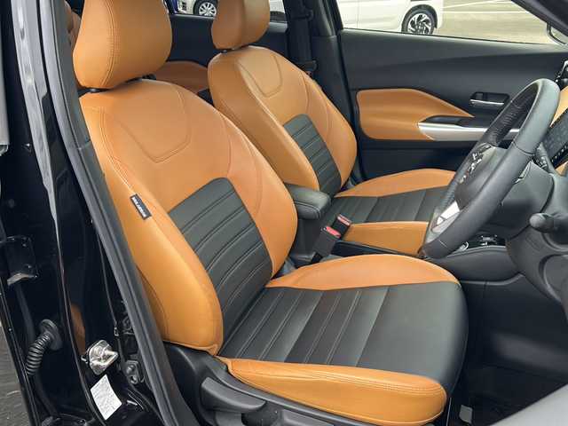 日産 キックス X ツートーンインテリアED 佐賀県 2021(令3)年 3.2万km ピュアブラック 純正9インチナビ/（フルセグ/Bluetooth/CD/DVD/AM/FM//USB/SD/iPod/MUSICSTOCKER）/全周囲カメラ/プロパイロット/衝突被害軽減システム/横滑り防止装置/フォグランプ/デジタルインナーミラー/ETC/D/N席シートヒーター/ヒートステアリング/電動パーキングブレーキ/電動格納ミラー/ドアバイザー/スマートキー/スペアキー