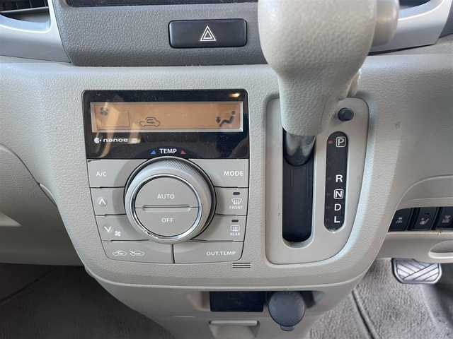 スズキ スペーシア X 静岡県 2017(平29)年 4.4万km ピュアホワイトP ワンオーナー/純正ナビ/フルセグTV/DVD/CD/BT/USB/全方位カメラ/衝突軽減ブレーキ/レーンキープアシスト/左後パワースライドドア/右後イージークローザー/運転席シートヒーター/HIDヘッドライト/ステアリングスイッチ/スマートキー×2/保証書/取扱説明書/ナビ取扱説明書/R4/R6点検記録簿有