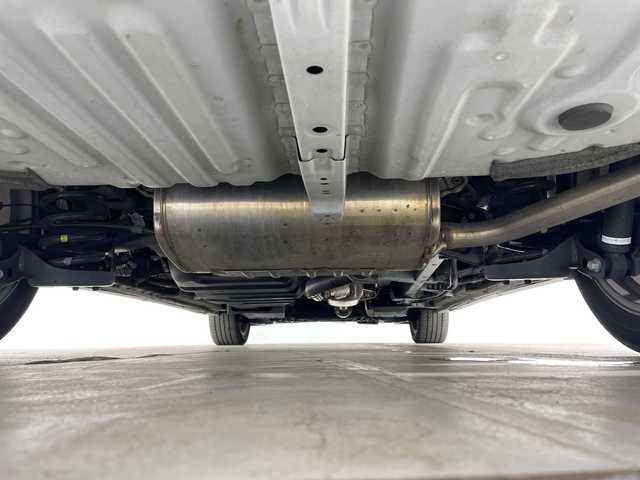 トヨタ エスティマ アエラス プレミアム 神奈川県 2018(平30)年 2.9万km ホワイトパールクリスタルシャイン 大型ムーンルーフ/純正9インチSDナビゲーション【NSZT-W68T】/AM/FM フルセグ Bluetooth対応/バックカメラ/両側パワースライドドア/クルーズコントロール/ビルトインETC2.0/ドライブレコーダー（前方）/純正フロアマット/スマートキー/純正LEDヘッドライト/オートライト/オートマチックハイビーム/純正18インチアルミホイール