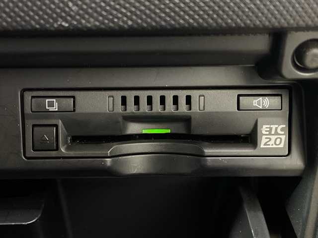 トヨタ エスティマ アエラス プレミアム 神奈川県 2018(平30)年 2.9万km ホワイトパールクリスタルシャイン 大型ムーンルーフ/純正9インチSDナビゲーション【NSZT-W68T】/AM/FM フルセグ Bluetooth対応/バックカメラ/両側パワースライドドア/クルーズコントロール/ビルトインETC2.0/ドライブレコーダー（前方）/純正フロアマット/スマートキー/純正LEDヘッドライト/オートライト/オートマチックハイビーム/純正18インチアルミホイール