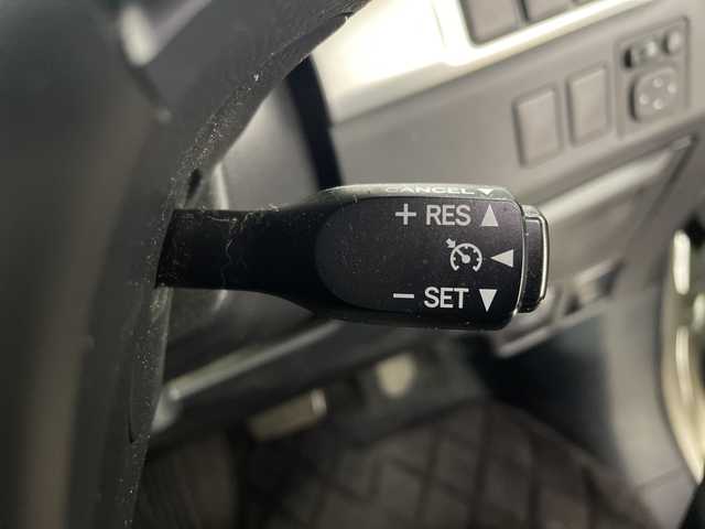 トヨタ エスティマ アエラス プレミアム 神奈川県 2018(平30)年 2.9万km ホワイトパールクリスタルシャイン 大型ムーンルーフ/純正9インチSDナビゲーション【NSZT-W68T】/AM/FM フルセグ Bluetooth対応/バックカメラ/両側パワースライドドア/クルーズコントロール/ビルトインETC2.0/ドライブレコーダー（前方）/純正フロアマット/スマートキー/純正LEDヘッドライト/オートライト/オートマチックハイビーム/純正18インチアルミホイール