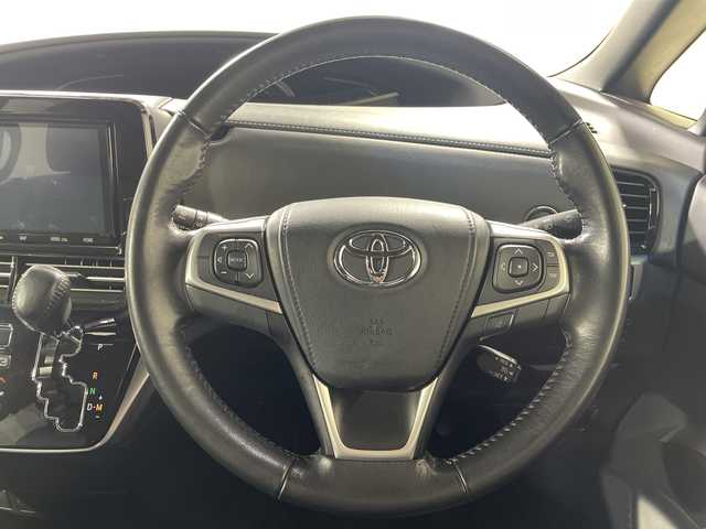 トヨタ エスティマ アエラス プレミアム 神奈川県 2018(平30)年 2.9万km ホワイトパールクリスタルシャイン 大型ムーンルーフ/純正9インチSDナビゲーション【NSZT-W68T】/AM/FM フルセグ Bluetooth対応/バックカメラ/両側パワースライドドア/クルーズコントロール/ビルトインETC2.0/ドライブレコーダー（前方）/純正フロアマット/スマートキー/純正LEDヘッドライト/オートライト/オートマチックハイビーム/純正18インチアルミホイール