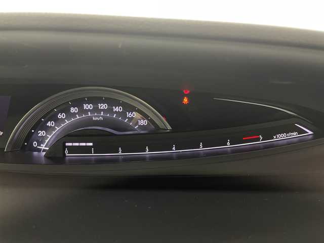 トヨタ エスティマ アエラス プレミアム 神奈川県 2018(平30)年 2.9万km ホワイトパールクリスタルシャイン 大型ムーンルーフ/純正9インチSDナビゲーション【NSZT-W68T】/AM/FM フルセグ Bluetooth対応/バックカメラ/両側パワースライドドア/クルーズコントロール/ビルトインETC2.0/ドライブレコーダー（前方）/純正フロアマット/スマートキー/純正LEDヘッドライト/オートライト/オートマチックハイビーム/純正18インチアルミホイール