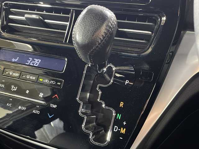 トヨタ エスティマ アエラス プレミアム 神奈川県 2018(平30)年 2.9万km ホワイトパールクリスタルシャイン 大型ムーンルーフ/純正9インチSDナビゲーション【NSZT-W68T】/AM/FM フルセグ Bluetooth対応/バックカメラ/両側パワースライドドア/クルーズコントロール/ビルトインETC2.0/ドライブレコーダー（前方）/純正フロアマット/スマートキー/純正LEDヘッドライト/オートライト/オートマチックハイビーム/純正18インチアルミホイール