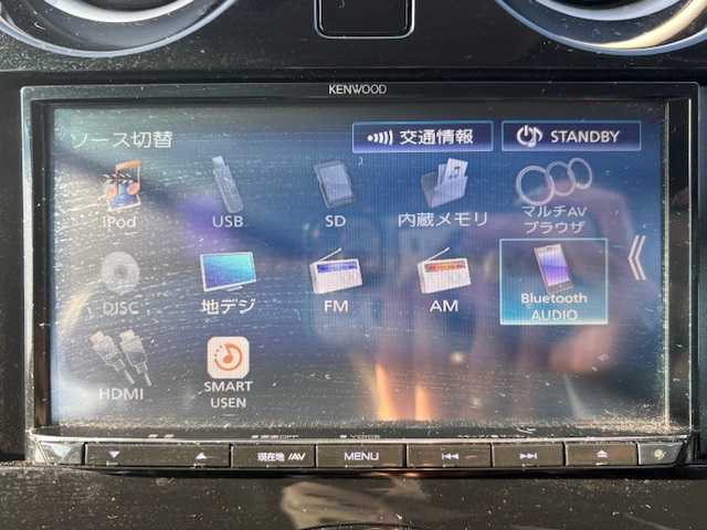 日産 ノート メダリスト エマージェンシーB 宮城県 2014(平26)年 11.1万km スーパーブラック 登録時走行距離110368km/社外ナビ/フルセグTV/Bluetooth/DVD/CD/FM/AM/全方位カメラ/コーナーセンサー/フォグランプ/アルミ付きスタットレスタイヤ/レーンキープ/横滑り防止装置/アイドリングストップ/ヘッドライトレベライザー/ETC/プッシュスタート/スマートキー/Aライト/純正フロアマット/フォグランプ/ドアバイザー/電動格納ミラー