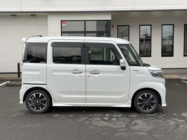 スズキ スペーシア カスタム HYBRID XS 青森県 2018(平30)年 12.8万km ピュアホワイトP (株)IDOMが運営する【じしゃロン青森店】の自社ローン対象車両になります。こちらは現金ご利用時の価格です。自社ローンご希望の方は別途その旨お申付け下さい。/４ＷＤ/純正パイオニア製８型メモリーナビ/　AM/FM/CD/DVD/SD/BT/フルセグＴＶ/全周囲カメラ/純正ナビ連動ドライブレコーダー/両側パワースライドドア/衝突被害軽減システム/横滑り防止装置/レーンキープアシスト/リアコーナーセンサー/オートライト/ＬＥＤヘッドライト/フォグランプ/ドアバイザー/純正フロアマット/ハーフレザーシート（合皮）/純正１５インチアルミホイール装着