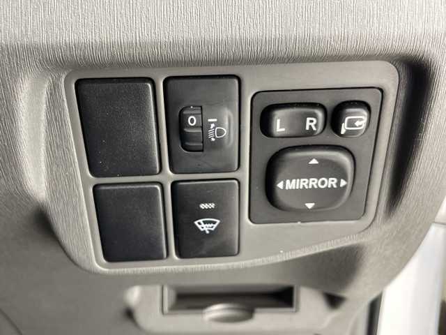 トヨタ プリウス S 千葉県 2010(平22)年 5.8万km スーパーホワイトⅡ 純正ナビ(CD/DVD/BT/TV)/電格ウィンカーミラー/ETC/フォグランプ/ISOFIX