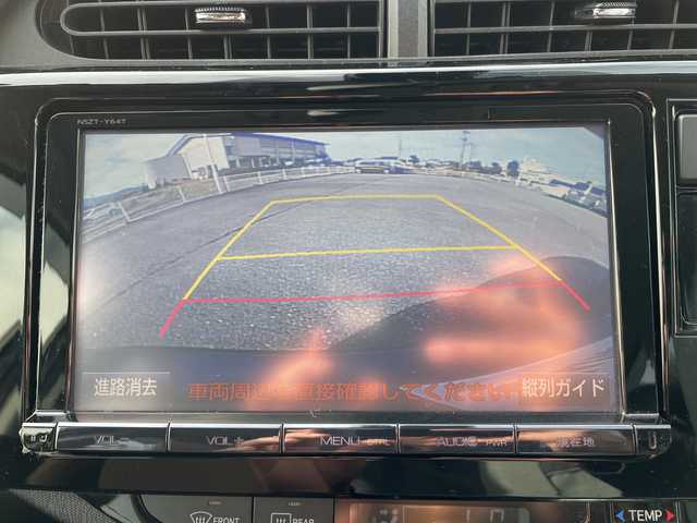 トヨタ アクア G 富山県 2016(平28)年 8.8万km グレーメタリック 純正９型ＳＤナビゲーション/型番：NSZT-Y64T/(CD/DVD/SD/BT/フルセグＴＶ)　/バックカメラ　/ビルトインＥＴＣ/スマートキー２ケ/前席シートヒーター　/クルーズコントロール　/ステアリングリモコン　　/純正フロアマット　/スタッドレスタイヤ車載あり　