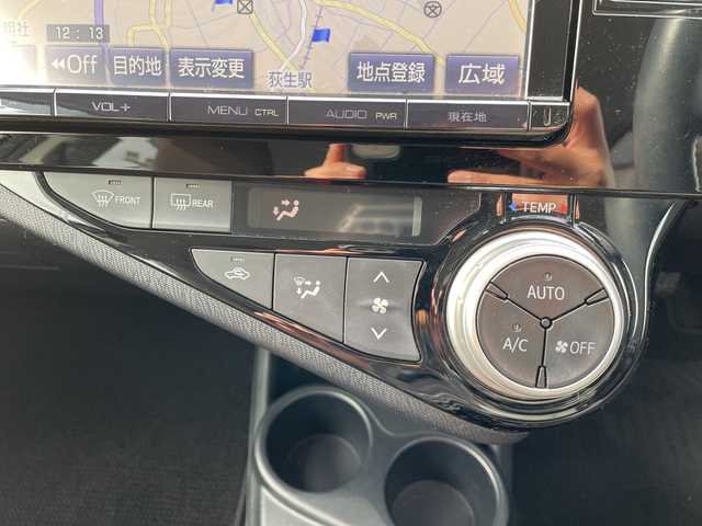 トヨタ アクア G 富山県 2016(平28)年 8.8万km グレーメタリック 純正９型ＳＤナビゲーション/型番：NSZT-Y64T/(CD/DVD/SD/BT/フルセグＴＶ)　/バックカメラ　/ビルトインＥＴＣ/スマートキー２ケ/前席シートヒーター　/クルーズコントロール　/ステアリングリモコン　　/純正フロアマット　/スタッドレスタイヤ車載あり　