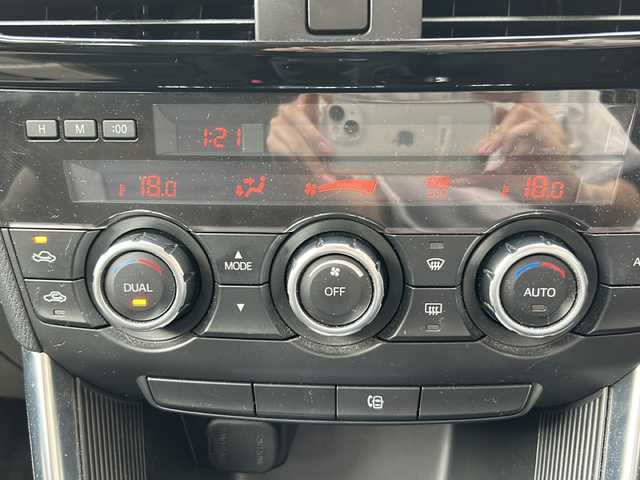 マツダ ＣＸ－５ 25S 東京都 2014(平26)年 5.9万km ジェットブラックマイカ 純正SDナビ（CA9PA）/DVD再生、Bluetooth接続機能付き/フルセグTV/純正フロアマット/19インチ純正アルミホイール/スマートキー/ETC/アイドリングストップ/AFS/スマートキー