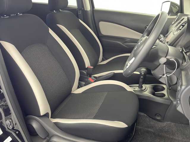 日産 ノート X 岐阜県 2021(令3)年 4.4万km スーパーブラック 純正ナビ/CD/Bluetooth/TV/AM/FM/インテリジェントエマージェンシーブレーキ/前後コーナーセンサー/車線逸脱警報/ETC/ハロゲンヘッドライト/アイドリングストップ/オートライト/プッシュスタート/ドアバイザー/社外14インチアルミホイール