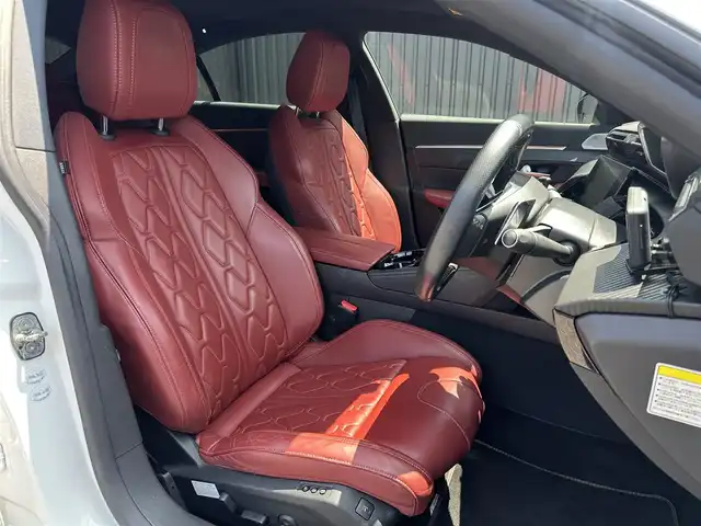 プジョー ５０８ ファーストエディション 福島県 2019(令1)年 4万km BLANC NACRE パノラマサンルーフ/FOCALサウンド/レッドナッパレザー/メモリ付パワーシート/シートヒーター/ランバーサポート/アクティブクルーズコントロール/レーンキープアシスト/ブラインドスポットモニター/インテリジェントハイビーム/ナイトビジョン/純正ナビ/360°カメラ/パワーバックドア/アンビエントライト/ワイヤレスチャージャー/純正19インチAW/前後ドラレコ/社外レーダー/ETC