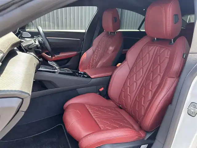 プジョー ５０８ ファーストエディション 福島県 2019(令1)年 4万km BLANC NACRE パノラマサンルーフ/FOCALサウンド/レッドナッパレザー/メモリ付パワーシート/シートヒーター/ランバーサポート/アクティブクルーズコントロール/レーンキープアシスト/ブラインドスポットモニター/インテリジェントハイビーム/ナイトビジョン/純正ナビ/360°カメラ/パワーバックドア/アンビエントライト/ワイヤレスチャージャー/純正19インチAW/前後ドラレコ/社外レーダー/ETC