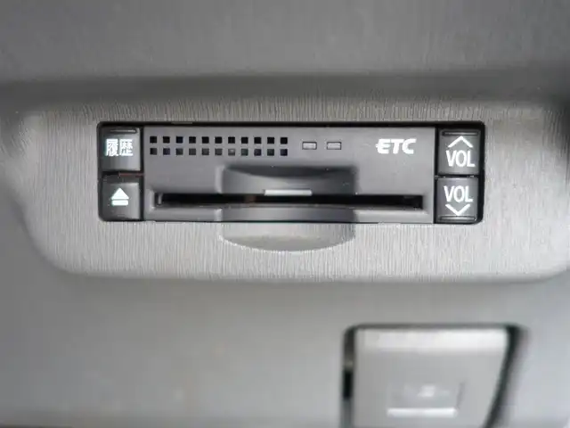トヨタ プリウス G ツーリングセレクション 静岡県 2009(平21)年 11.2万km ブラック 社外車高長（カヤバ）/社外バンパー　フロント／リア/社外シートカバー/社外18インチアルミホイル（WORK）/社外オーディオ（カロッツェリア）/　CD/BT/USB/AUX/ETC/クルーズコントロール/スマートキー/プッシュスタート/ヘッドライトウォッシャー/社外LEDヘッドライト/純正フロアマット/純正ドアバイザー/取扱説明書/保証書