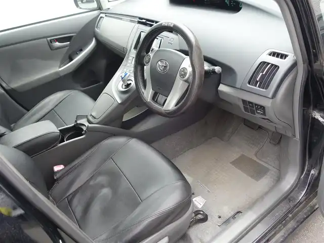 トヨタ プリウス G ツーリングセレクション 静岡県 2009(平21)年 11.2万km ブラック 社外車高長（カヤバ）/社外バンパー　フロント／リア/社外シートカバー/社外18インチアルミホイル（WORK）/社外オーディオ（カロッツェリア）/　CD/BT/USB/AUX/ETC/クルーズコントロール/スマートキー/プッシュスタート/ヘッドライトウォッシャー/社外LEDヘッドライト/純正フロアマット/純正ドアバイザー/取扱説明書/保証書