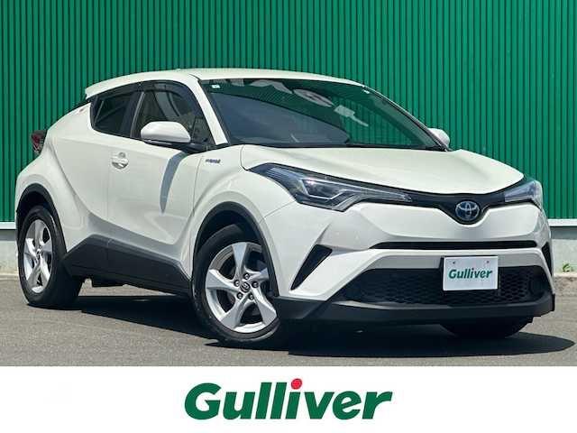 トヨタ Ｃ－ＨＲ S LEDパッケージ 宮城県 2019(令1)年 7.3万km ホワイトパールクリスタルシャイン 社外メモリーナビ/フルセグテレビ/　【AM/FM/CD/DVD/Bluetooth/iPod/SD】/ToyotaSafetySense/　・衝突軽減ブレーキ/　・レーダークルーズコントロール/　・レーンキープアシスト/　・オートハイビーム/電子パーキングブレーキ/オートブレーキホールド/LEDヘッドライト/オートライト/ビルトインETC/バックカメラ/純正フロアマット/純正17インチアルミホイール/ステアリングスイッチ/革巻きステアリング/プッシュスタート/スマートキー/電動格納ウィンカーミラー/ドアバイザー