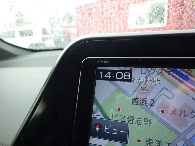 トヨタ Ｃ－ＨＲ S LEDパッケージ 千葉県 2019(令1)年 7.3万km ホワイトパールクリスタルシャイン 215/60R17/9インチ社外メモリーナビ/フルセグテレビ/　【AM/FM/CD/DVD/Bluetooth/iPod/SD】/ToyotaSafetySense/　・衝突軽減ブレーキ/　・レーダークルーズコントロール/　・レーンキープアシスト/　・オートハイビーム/電子パーキングブレーキ/オートブレーキホールド/LEDヘッドライト/オートライト/ビルトインETC/バックカメラ/純正フロアマット/純正17インチアルミホイール/ステアリングスイッチ/革巻きステアリング/プッシュスタート/スマートキー/電動格納ウィンカーミラー/ドアバイザー