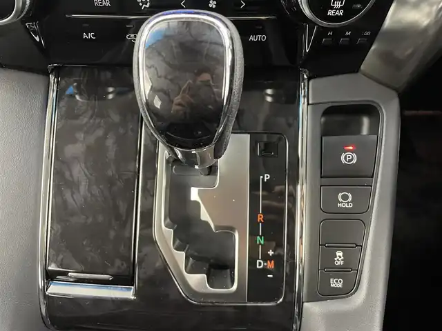 トヨタ ヴェルファイア Z Gエディション 大分県 2019(令1)年 6.4万km 黒 純正ナビ（NSZN-Z68T）/（AM/FM/BT/フルセグTV）/レーダークルーズコントロール/バックカメラ/ツインサンルーフ/前席パワーシート（D席メモリ付き）/前席後席シートヒーター/前席後席エアシート/ステアリングヒーター/オットマン/両側パワースライドドア/オートライト/オートハイビーム/純正18インチアルミホイール/純正フロアマット