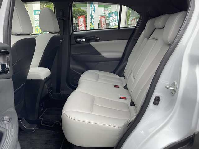 三菱 エクリプス クロス ＰＨＥＶ P 東京都 2022(令4)年 1.7万km ホワイトダイヤモンド ワンオーナー/新車時保証書　整備記録簿　/ナビ取説　取扱説明書/衝突被害軽減ブレーキ/車線逸脱警報/レーダークルーズコントロール/後側方車両検知警報/誤発進制御機能【前後】/純正ナビ/フルセグTV/BT/USB(オーディオ・ビデオ)//Apple CarPlay Android Auto/三菱パワーサウンドシステム/HUD/マルチアランドモニター　ETC2/0/LEDヘッドライト/オートライト/スマートキー×2/コーナーセンサー/ヒーター機能付き革巻きハンドル/レザーシート/全席シートヒーター/D/N席パワーシート/AC100V1500W/純正18インチアルミ