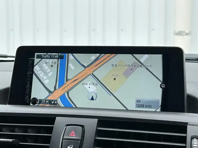 ＢＭＷ １１８ｄ スポーツ 愛媛県 2016(平28)年 4.1万km サファイアブラックP 純正ナビ/クルーズコントロール/ドライブレコーダー/LEDライト/オートライト/ハイビーム/フォグランプ/社外フロアマット/社外AW/スマートキー/アイドリングストップ/横滑り防止装置/ABS/レーンキープアシスト/パワーウインドウ/パワーステアリング
