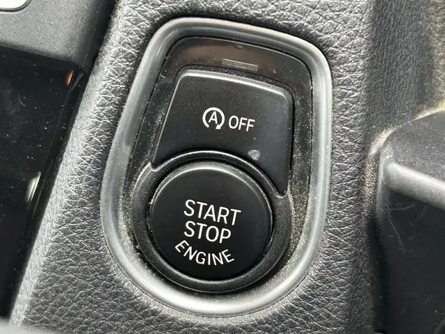 ＢＭＷ １１８ｄ スポーツ 愛媛県 2016(平28)年 4.1万km サファイアブラックP 純正ナビ/クルーズコントロール/ドライブレコーダー/LEDライト/オートライト/ハイビーム/フォグランプ/社外フロアマット/社外AW/スマートキー/アイドリングストップ/横滑り防止装置/ABS/レーンキープアシスト/パワーウインドウ/パワーステアリング
