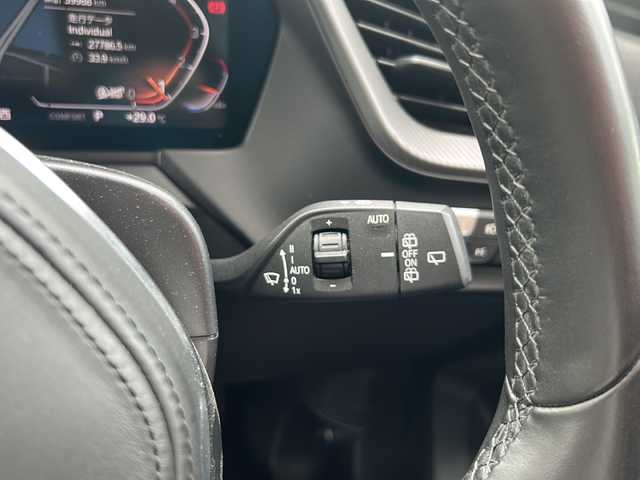 ＢＭＷ １１８ｉ Mスポーツ 宮崎県 2020(令2)年 4万km 黒 純正ナビ/Bluetooth/全方位カメラ/フルセグTV/クルーズコントロール/前後ドライブレコーダー/前席パワーシート/コーナーセンサー（前後）/LEDライト/プッシュスタート/純正アルミホイール/純正フロアマット