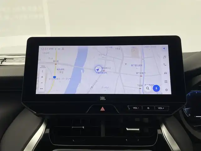 トヨタ ハリアー Z 大分県 2023(令5)年 2.4万km プレシャスブラックパール 純正12.3インチディスプレイオーディオ/（AM/FM/フルセグ/USB/BT/Miracast）/JBLサウンド/トヨタセーフティセンス/・衝突軽減ブレーキ/・プリクラッシュセーフティ/・レーダークルーズコントロール/・レーントレーシングアシスト/・ブラインドスポットモニター/・オートハイビーム/・先行車発進お知らせ/前席パワーシート/パワーバックドア/デジタルインナーミラー/・ドラレコ機能付き/ETC2.0/ステアリングスイッチ/電動パーキング/ブレーキホールド/純正19インチアルミホイール/純正マット