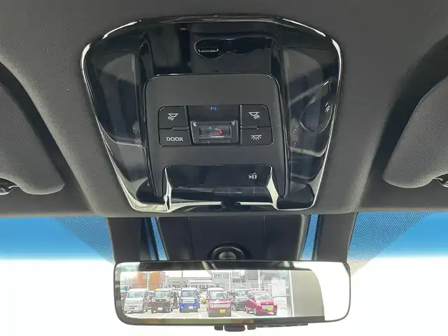 トヨタ ハリアー Z 大分県 2023(令5)年 2.4万km プレシャスブラックパール 純正12.3インチディスプレイオーディオ/（AM/FM/フルセグ/USB/BT/Miracast）/JBLサウンド/トヨタセーフティセンス/・衝突軽減ブレーキ/・プリクラッシュセーフティ/・レーダークルーズコントロール/・レーントレーシングアシスト/・ブラインドスポットモニター/・オートハイビーム/・先行車発進お知らせ/前席パワーシート/パワーバックドア/デジタルインナーミラー/・ドラレコ機能付き/ETC2.0/ステアリングスイッチ/電動パーキング/ブレーキホールド/純正19インチアルミホイール/純正マット