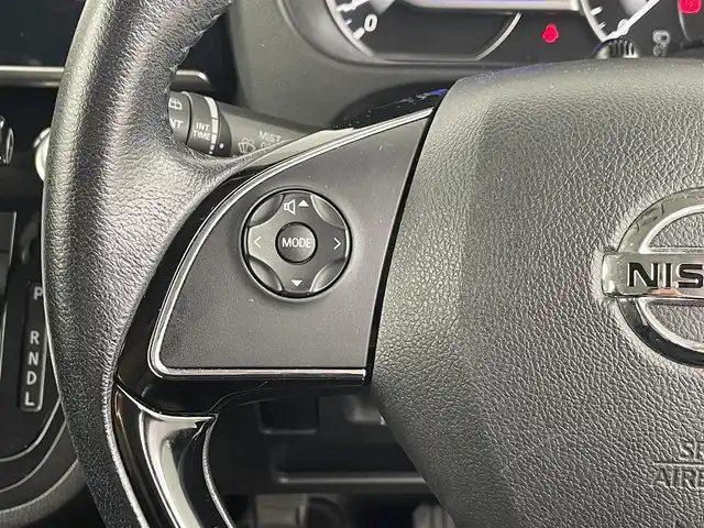 日産 デイズ ルークス HWS X Vセレクション 埼玉県 2016(平28)年 3.8万km チタニウムグレーメタリック 純正SDナビ/MM316D-W/アラウンドビューモニター/両側パワースライドドア/エマージェンシーブレーキ/踏み間違い防止アシスト/ＨＩＤヘッドライト/フォグランプ/リアシェード/サーキュレーター/アイドリングストップ/新車保証書/取扱説明書