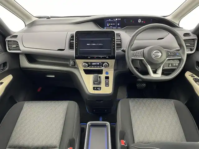 日産 セレナ e－パワー ハイウェイスター V 埼玉県 2021(令3)年 2.8万km アズライトブルー 純正10.5インチナビ　/ CD DVD 地デジTV Bluetooth/フリップダウンモニター　/アラウンドビューモニター　/プロパイロット　/レーダークルーズコントロール　/ステアリングヒーター　/シートヒーター　/前後ドラレコ　/ビルトインETC