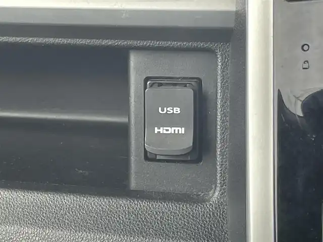 ダイハツ タント カスタム RS SAⅡ 埼玉県 2016(平28)年 10.1万km ブラックマイカメタリック (株)IDOMが運営する【じしゃロン鳩ヶ谷店】の自社ローン専用車両になりますこちらは現金またはオートローンご利用時の価格です。自社ローンご希望の方は別途その旨お申付け下さい/登録時100913km/スマートアシストII/・衝突回避支援ブレーキ機能/・衝突警報機能/・車線逸脱警報機能/・誤発進抑制制御機能/・先行車発進お知らせ機能/ターボ車/両側パワースライドドア/純正SDナビ（NSZN-X66D-T3）/　・AM/FM/CD/DVD/MSV(SD)/BT/フルセグテレビ/バックカメラ/USB/HDMI/アイドリングストップ/プッシュスタート/スマートキーx1/ETC/純正15インチAW/純正LEDヘッドライト/　・オートライト/フォグランプ/革巻ステアリング/　・ステアリングリモコン/電動格納機能付きウインカーミラー/後席ロールサンシェード