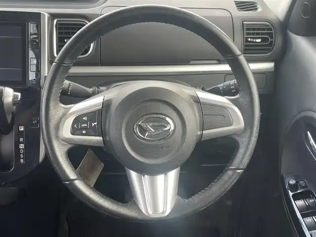 ダイハツ タント カスタム RS SAⅡ 埼玉県 2016(平28)年 10.1万km ブラックマイカメタリック (株)IDOMが運営する【じしゃロン鳩ヶ谷店】の自社ローン専用車両になりますこちらは現金またはオートローンご利用時の価格です。自社ローンご希望の方は別途その旨お申付け下さい/登録時100913km/スマートアシストII/・衝突回避支援ブレーキ機能/・衝突警報機能/・車線逸脱警報機能/・誤発進抑制制御機能/・先行車発進お知らせ機能/ターボ車/両側パワースライドドア/純正SDナビ（NSZN-X66D-T3）/　・AM/FM/CD/DVD/MSV(SD)/BT/フルセグテレビ/バックカメラ/USB/HDMI/アイドリングストップ/プッシュスタート/スマートキーx1/ETC/純正15インチAW/純正LEDヘッドライト/　・オートライト/フォグランプ/革巻ステアリング/　・ステアリングリモコン/電動格納機能付きウインカーミラー/後席ロールサンシェード